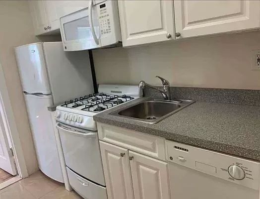 1st image of 245-30 Grand Central Pkwy E #2