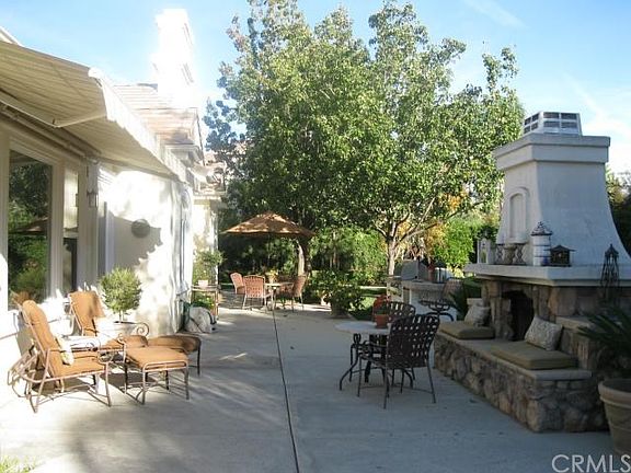 5th image of 206 Campbell Ave