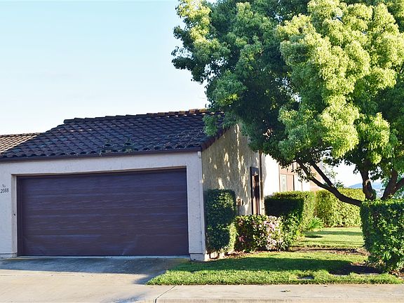 2nd image of 2088 Golden Circle Dr