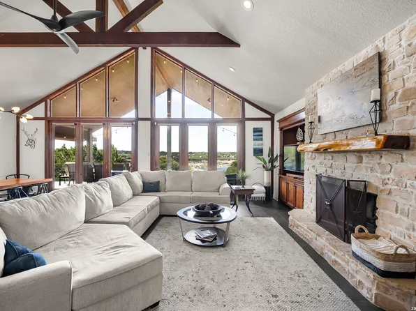 717 Riviera, Canyon Lake, TX 78133