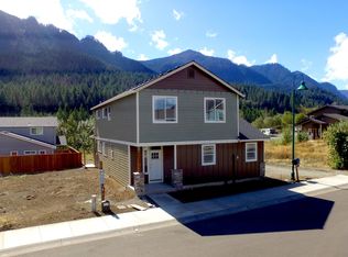 1168 Chinookan Dr, Cascade Locks, OR 97014