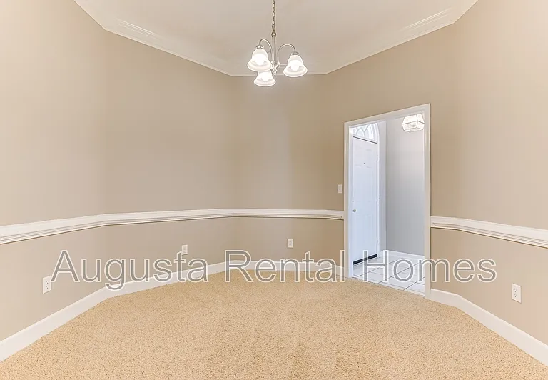 208 Stonington Dr — Photo 15