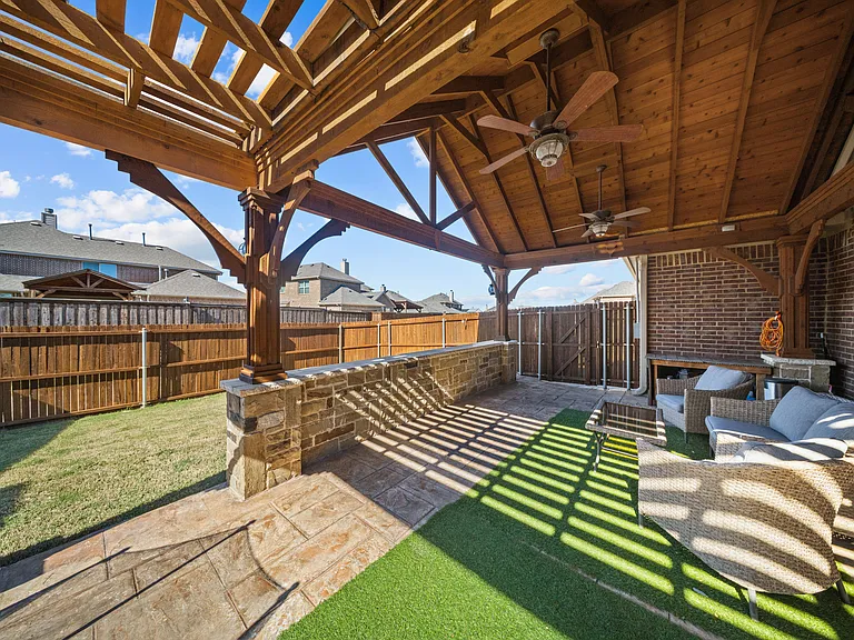 115 Parkwood Dr — Photo 25