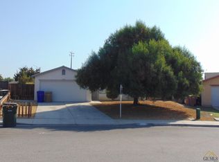 1059 Deer Ridge Dr, Bakersfield, CA 93306