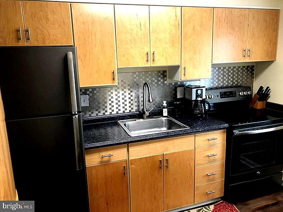 3rd image of 1203 Belle View Blvd Suite B2