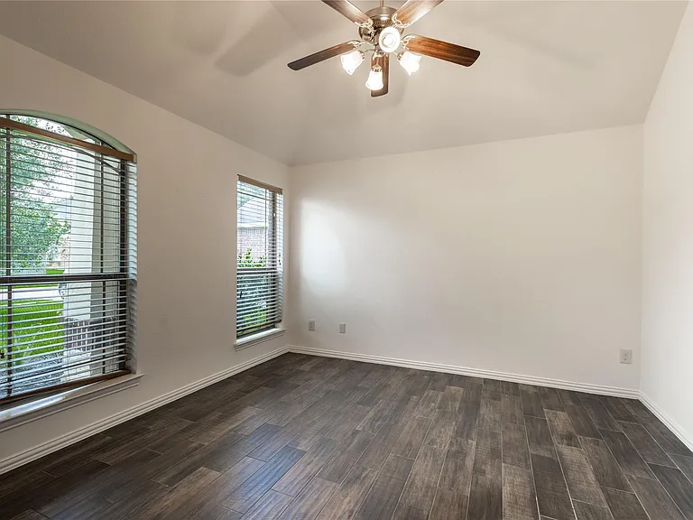 23611 Starbridge Lake Ln — Photo 6