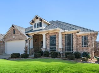 1105 Foxtail Dr, Mansfield, TX 76063