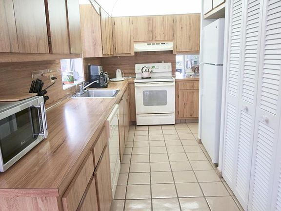 2nd image of 5826 Areca Palm Ct APT A