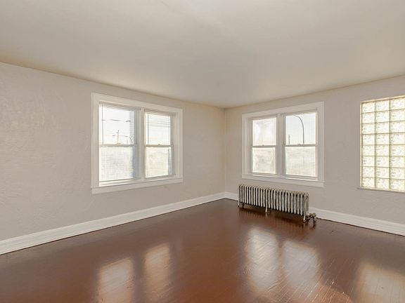 3rd image of 2123 S Laramie Ave #2125-3