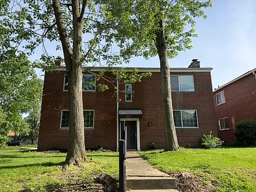 1465 W 7th Ave Photo 1
