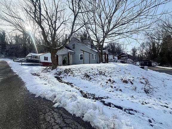 4th image of 1501 Delta Dr