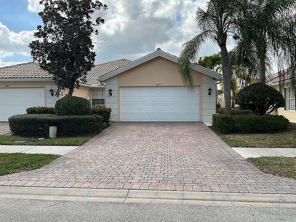 Front of house and driveway