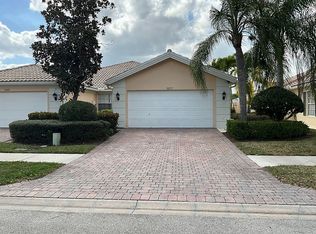 3277 SE Glacier Ter, Hobe Sound, FL 33455