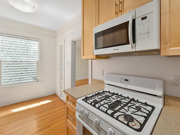 4th image of 1801 Turk St APT 8