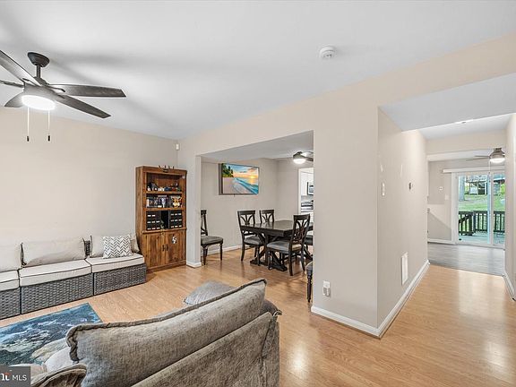5th image of 3824 Lansdale Ct Unit 9-54