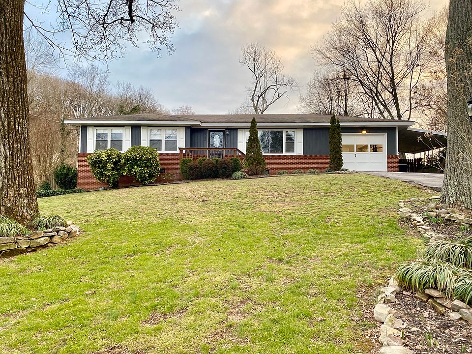 1st image of 512 Harwood Dr