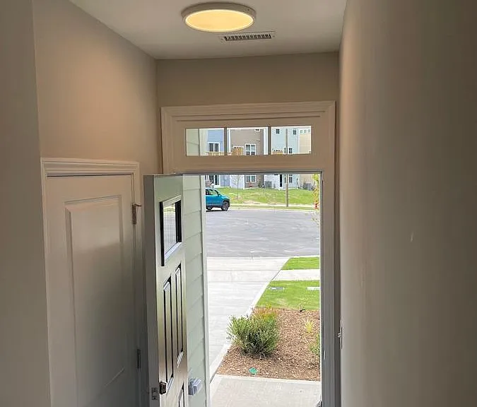 2822 Saltaire Ave — Photo 6