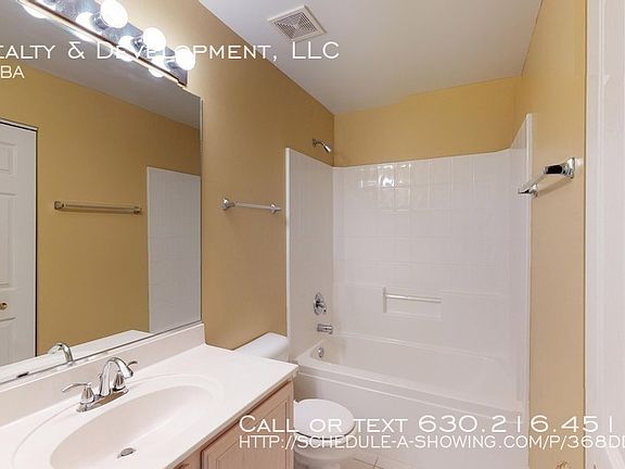 3rd image of 332 Pine Lake Cir