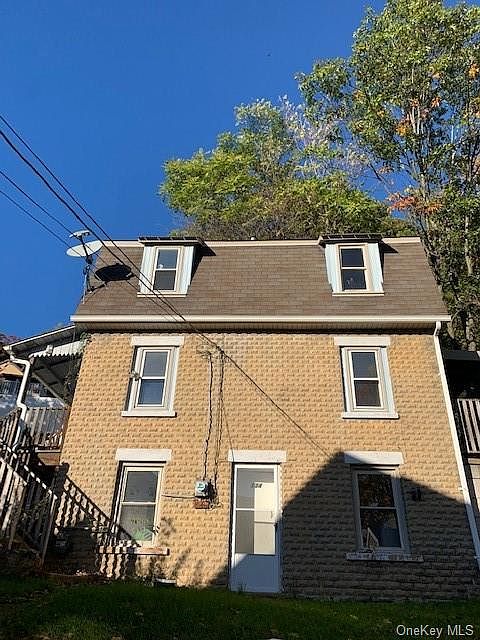 1st image of 134 Mountain Ave