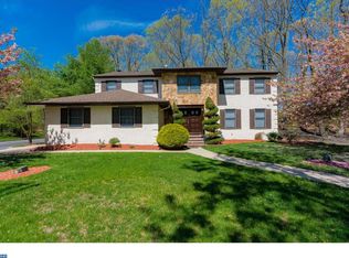 1 Richard Dr, Sewell, NJ 08080