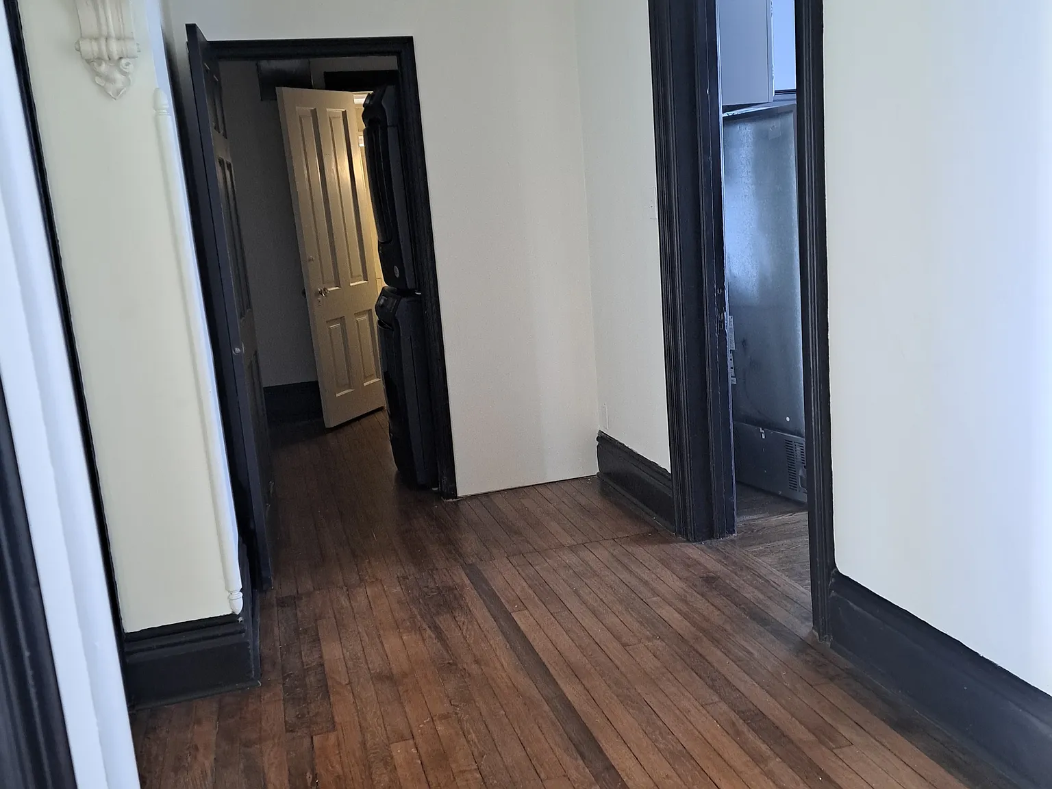 718 West Stephenson Street - Apts - 3 — Photo 1