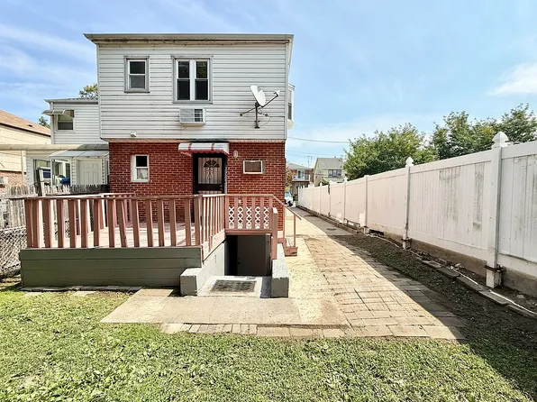 5918 154th Pl, Flushing, NY 11355