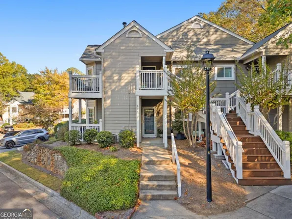 605 Mill Pond Rd, Roswell, GA 30076