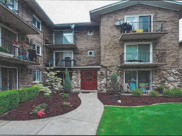 9032 W 140th St APT 1B, Orland Park, IL 60462