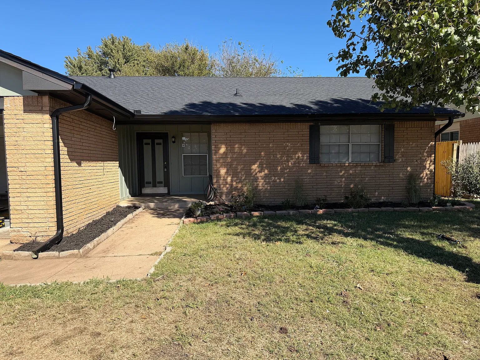 3 bed, 1485 sqft, $1,600 — Photo 2