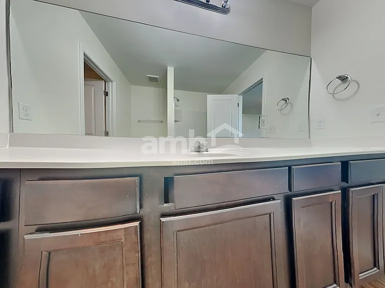 129 Orion Way — Photo 9