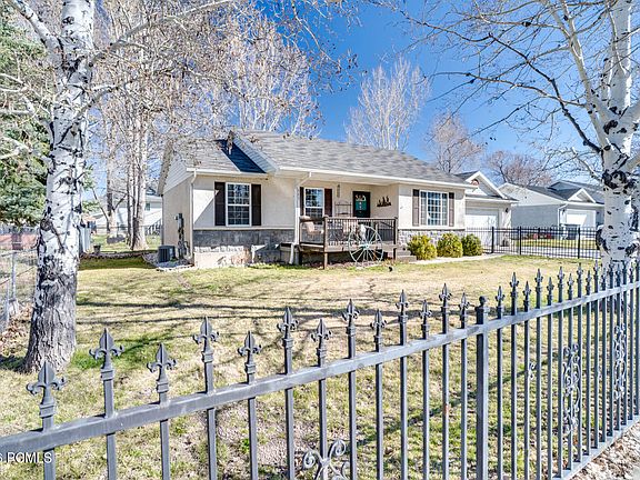 3rd image of 663 E Center St