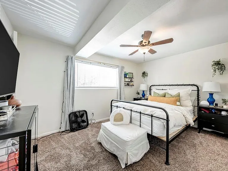 2207 Leon St #109A — Photo 4