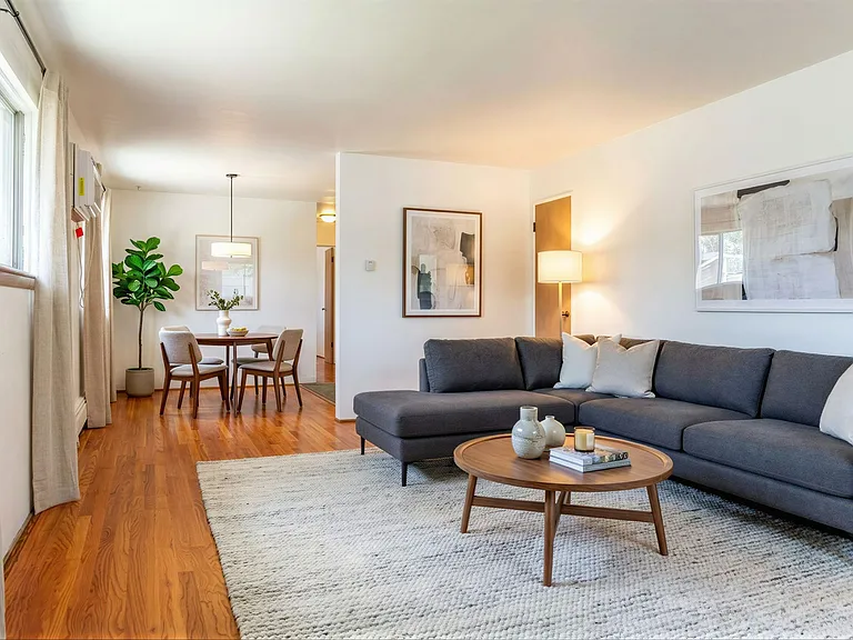 2313 Ruskin Living Room and Dining