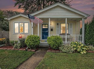 22326 Maxine St, Saint Clair Shores, MI