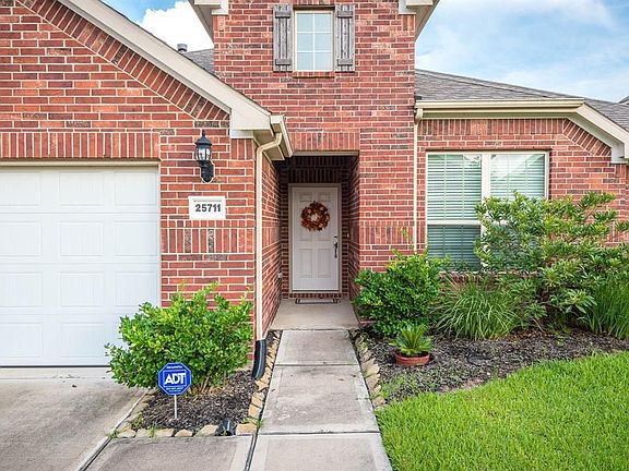 2nd image of 25711 Foxrun Vista Dr