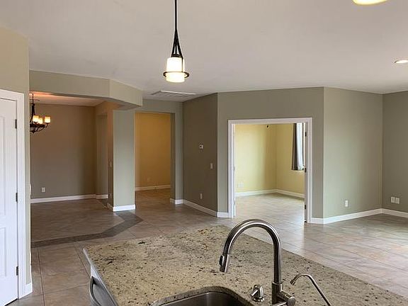 Dining & Den