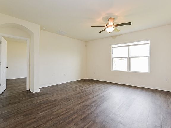 3rd image of 2152 Bridlewood Dr