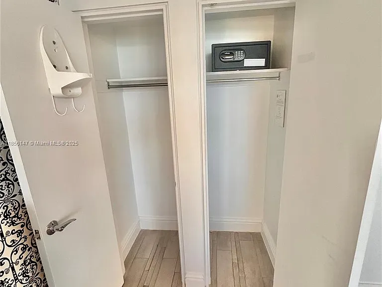 1100 West Ave #322 — Photo 17