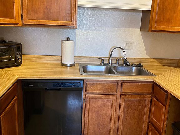 5th image of 1520 Palmer Dr APT 1