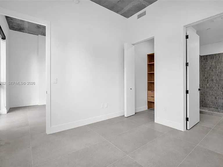 91 NW 27th St #203 — Photo 6