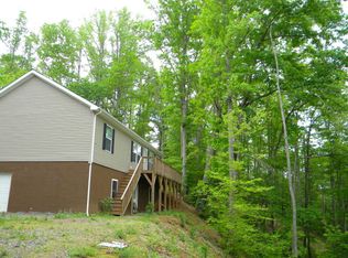 223 Horseshoe Dr, Green Mountain, NC 28740