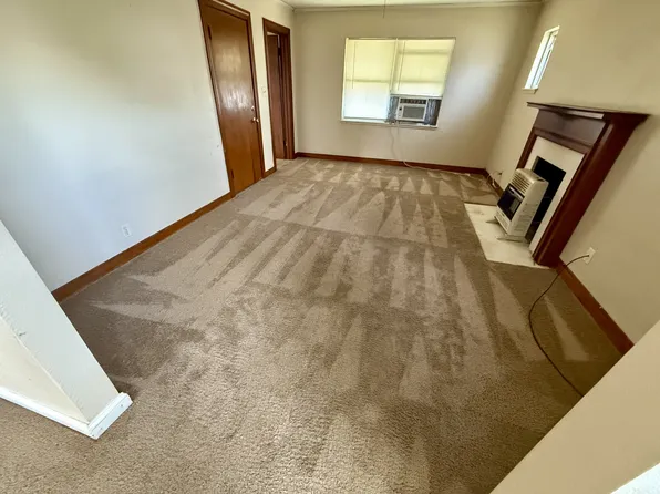 1202 1/2 8th St #2, Huntington, WV 25701