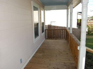 1035 E 3rd St, Bellville, TX 77418
