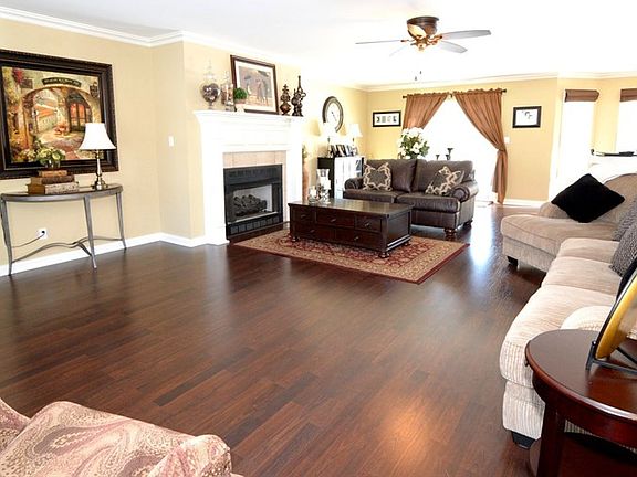 4th image of 2722 Oak Trail Dr