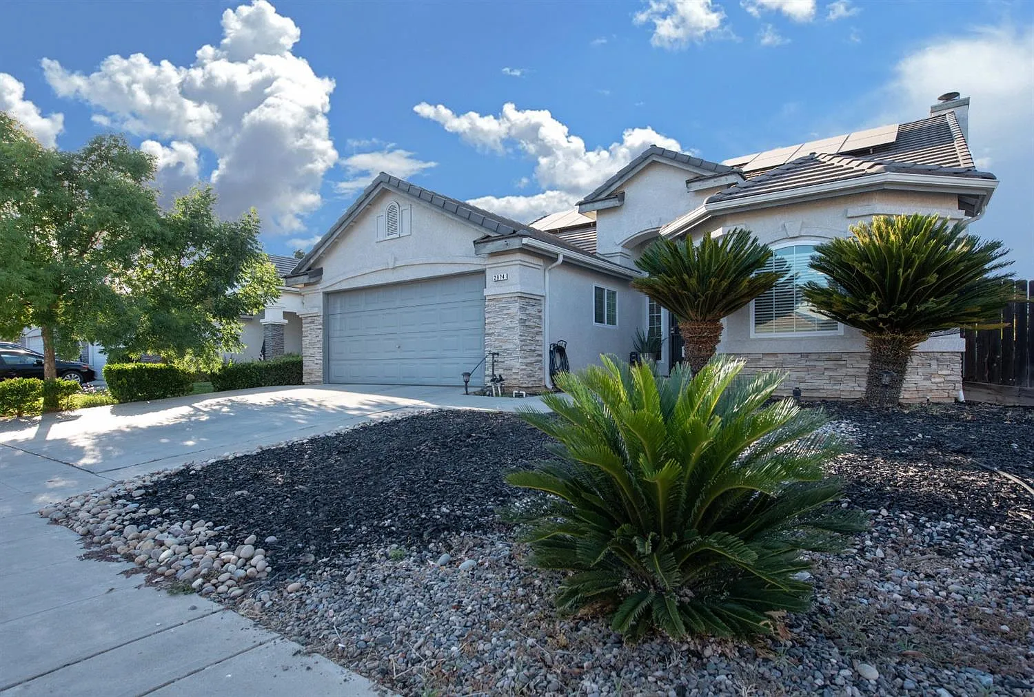 2974 E Eclipse Ave photo 1