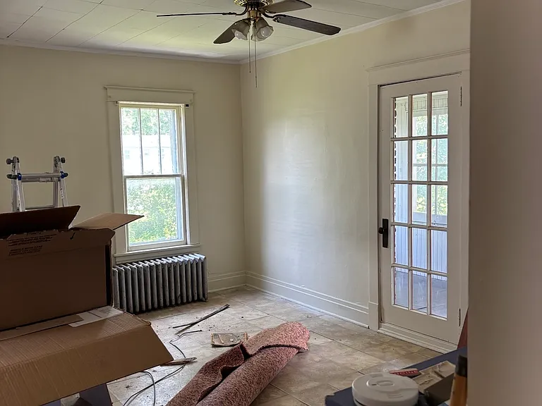 628 Cayuga Dr #4 — Photo 8