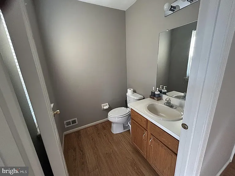 2623 Virginia Ln — Photo 25
