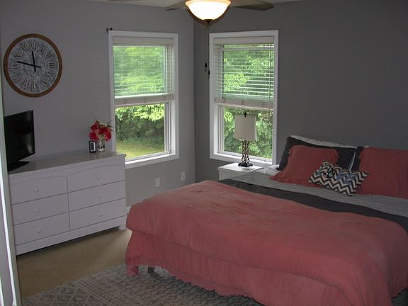 3rd image of 1723 42nd St