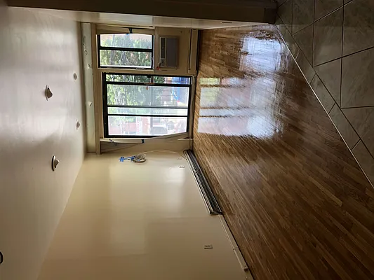 Rented by 18 REALTY | media 16