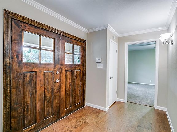 4th image of 6379 Waverly Way